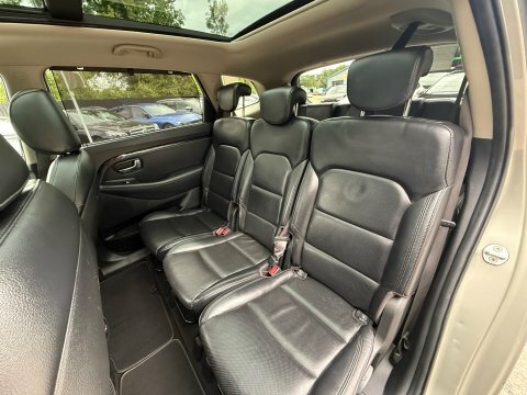 Kia Carens Mpv Silver #26