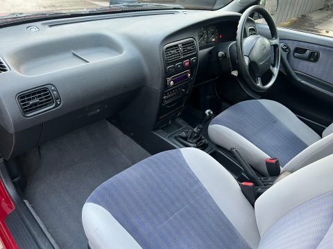 Nissan Primera 1.6 16V Gx Green #12