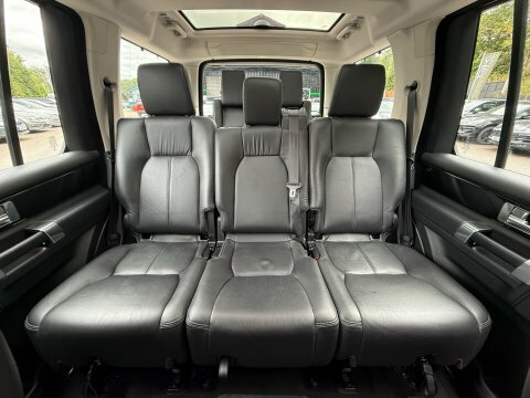 Land Rover Discovery Se Tech Red #25