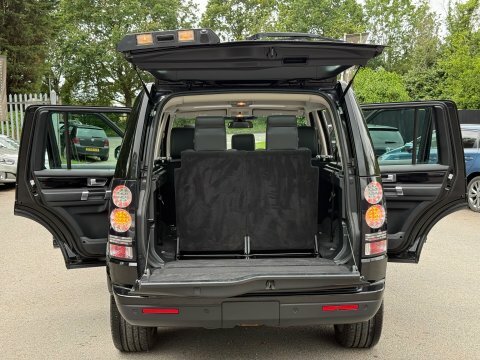 Land Rover Discovery Se Tech Red #16