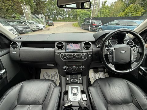 Land Rover Discovery Se Tech Red #21