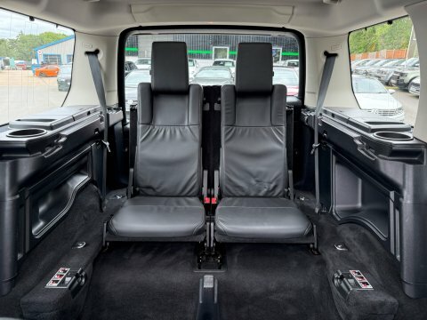 Land Rover Discovery Se Tech Red #58