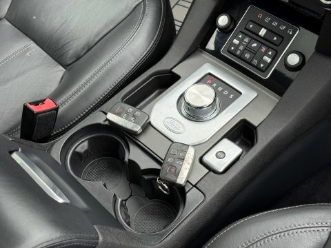 Land Rover Discovery Se Tech Red #45