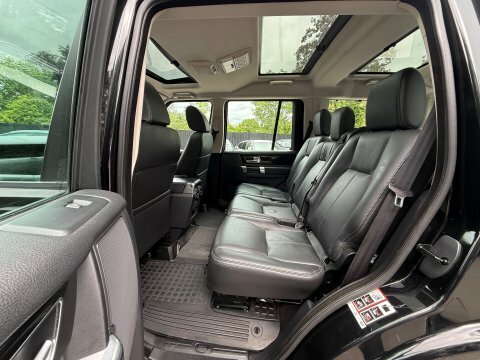 Land Rover Discovery Se Tech Red #20