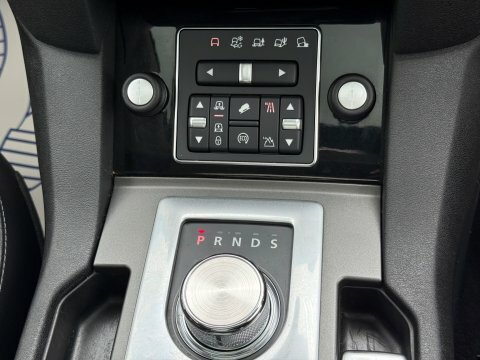 Land Rover Discovery Se Tech Red #46