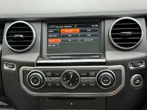 Land Rover Discovery Se Tech Red #47