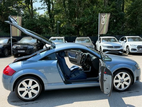 Audi TT Convertible 1.8T Roadster 200303 Red #20