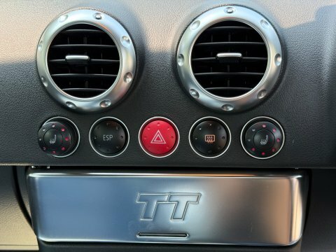 Audi TT Convertible 1.8T Roadster 200303 Red #36