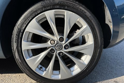 Vauxhall Astra 1.4I Turbo Elite Euro 6 White #100