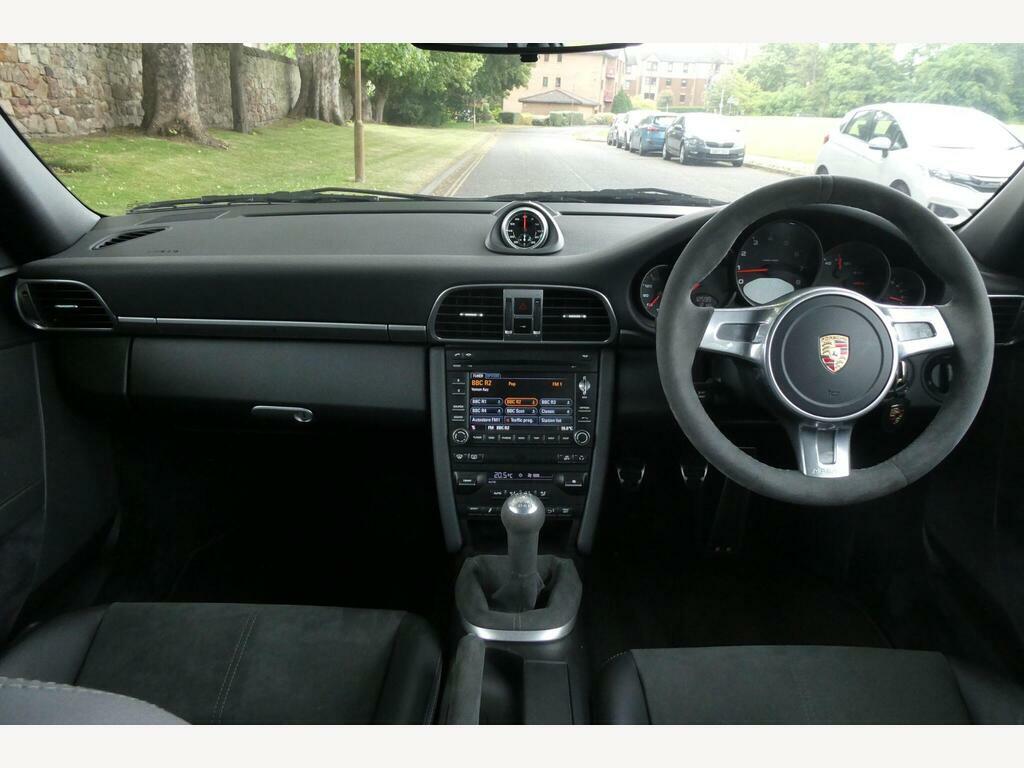 Porsche 911 Coupe White #11