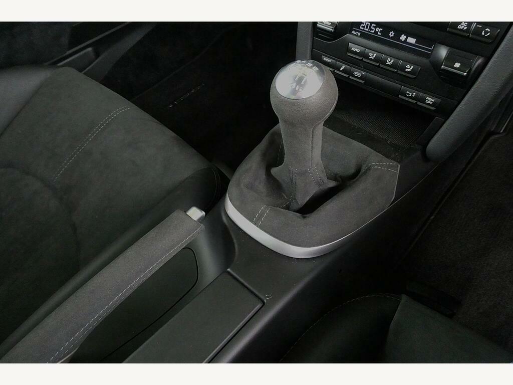 Porsche 911 Coupe White #14