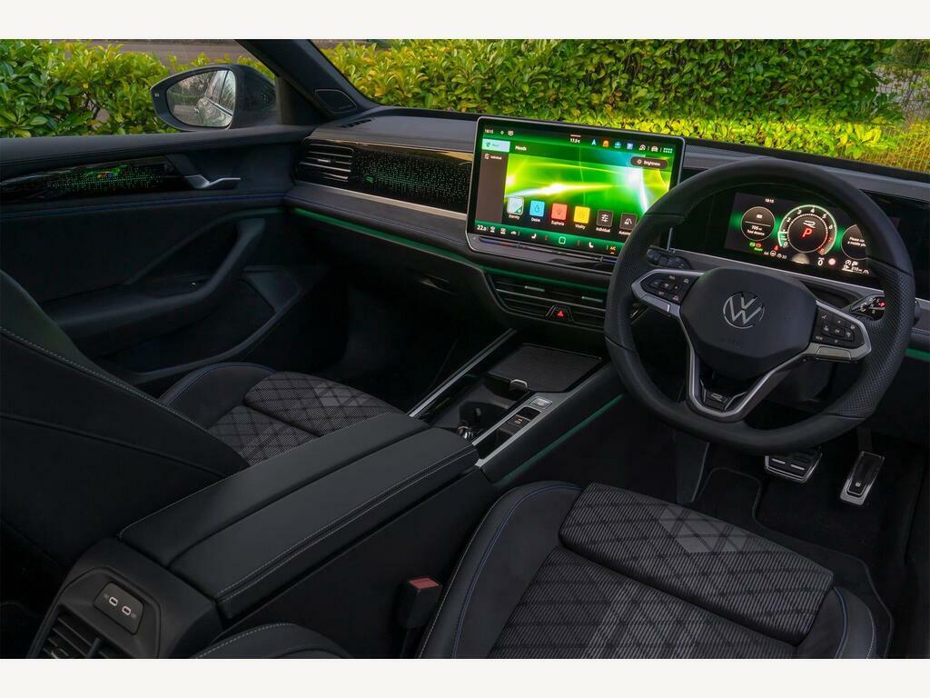 Volkswagen Passat 1.5 Etsi Mhev R-line Dsg Euro 6 S S Green #2