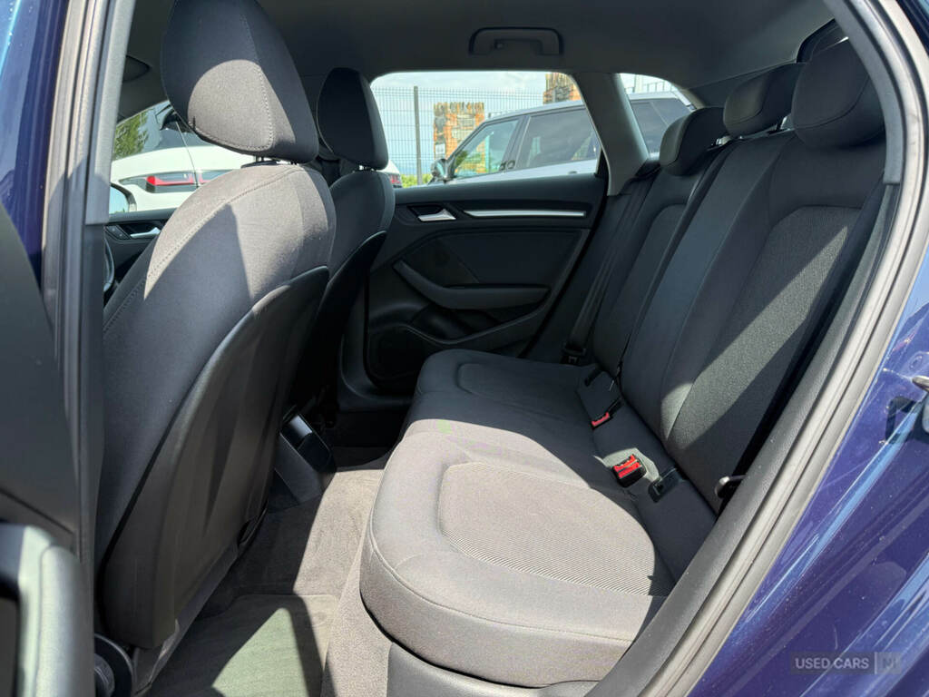 Audi A3 30 Tdi 116 Se Technik VA19UXP Blue #5