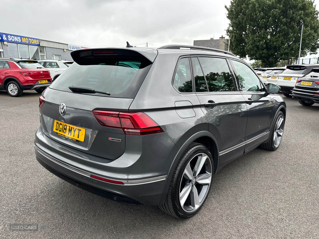 Volkswagen Tiguan 2.0 Tdi 150 4Motion R-line Dsg CS06ERN Grey #4