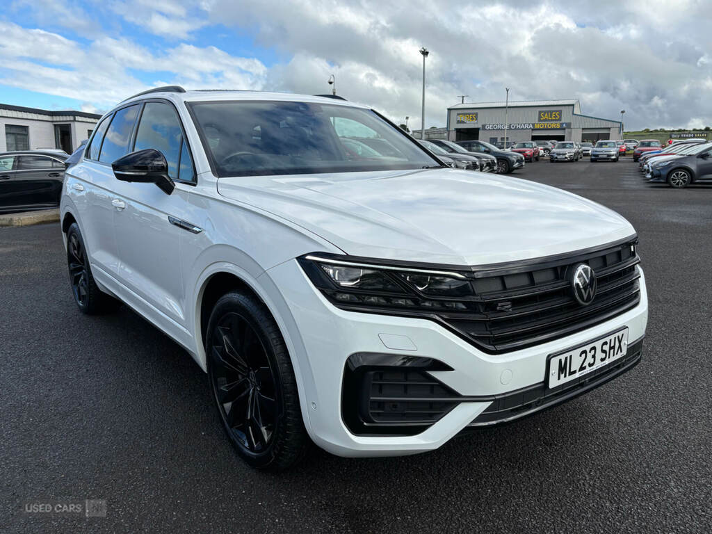 Volkswagen Touareg 3.0 V6 Tdi 4Motion 231 Black Edition Tip White #3