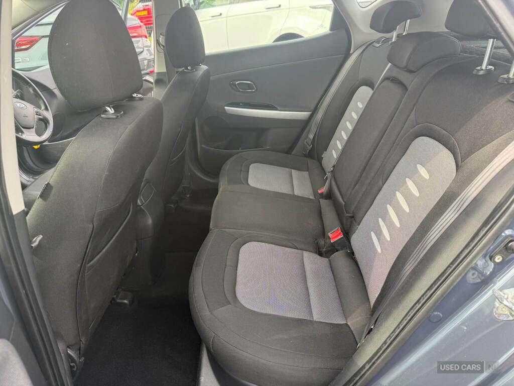 Kia Ceed 1.6 Crdi 2 Sportswagon Euro 5 Black #3