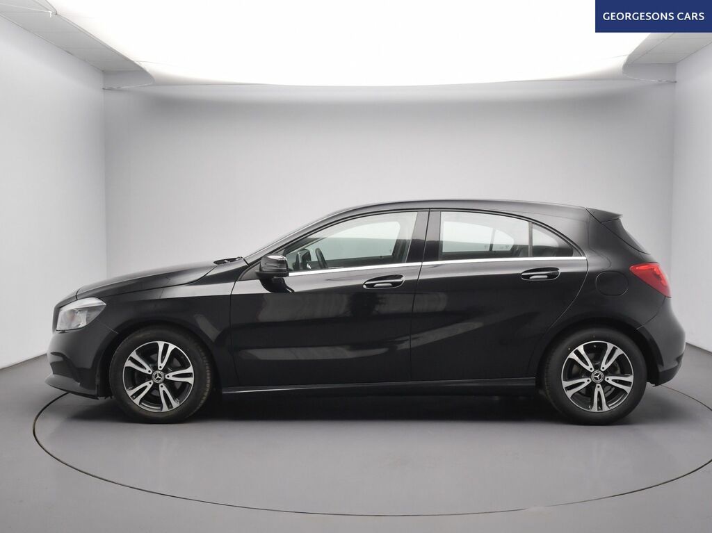 Mercedes-Benz A Class A180d Se Hatchback MV67OCS Black #2