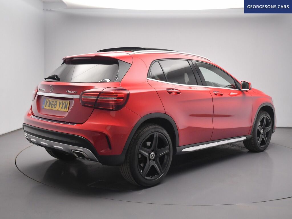 Mercedes-Benz GLA Class Gla220d Amg Line Premium Red #6