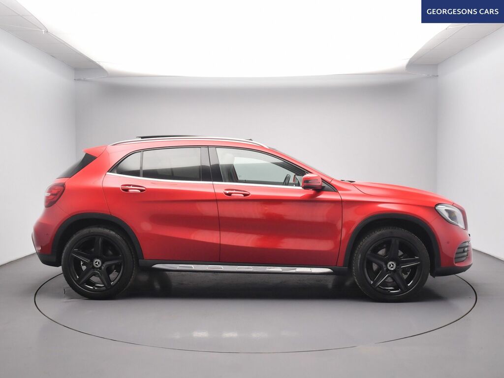 Mercedes-Benz GLA Class Gla220d Amg Line Premium Red #5