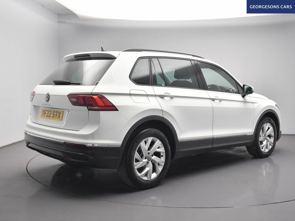Volkswagen Tiguan Tsi Life Suv YF22STX White #6