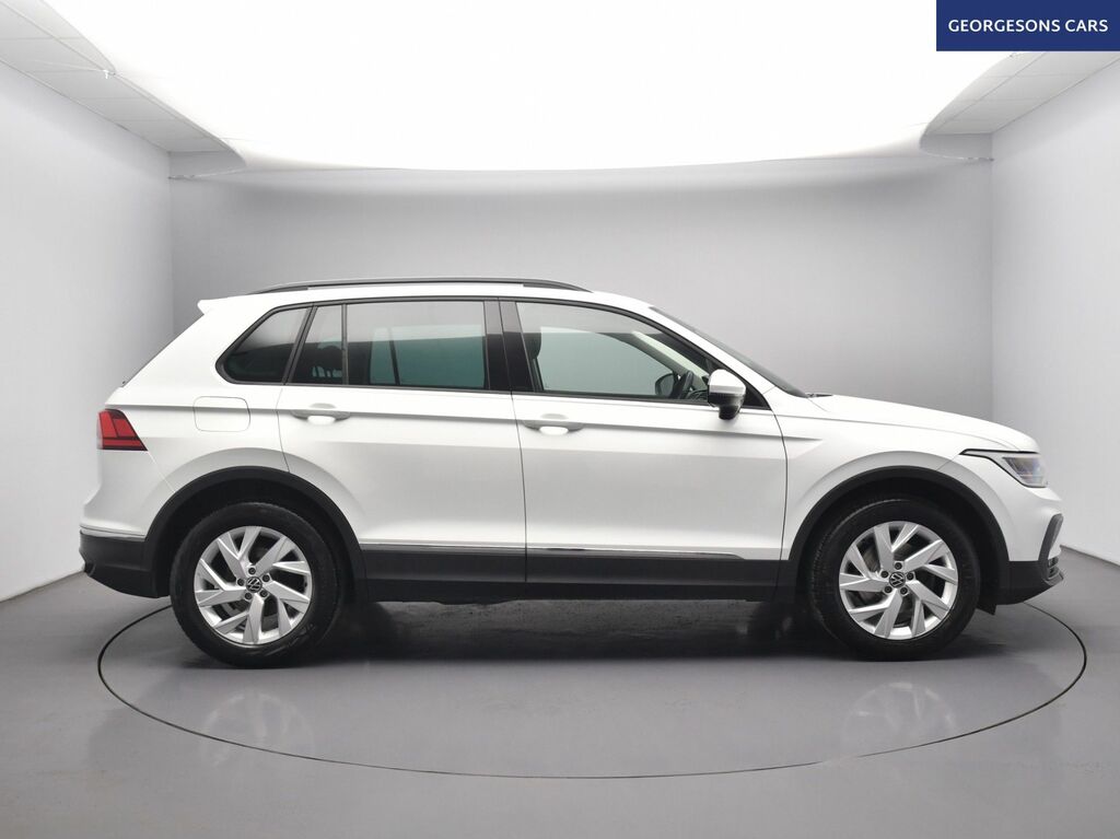 Volkswagen Tiguan Tsi Life Suv YF22STX White #6