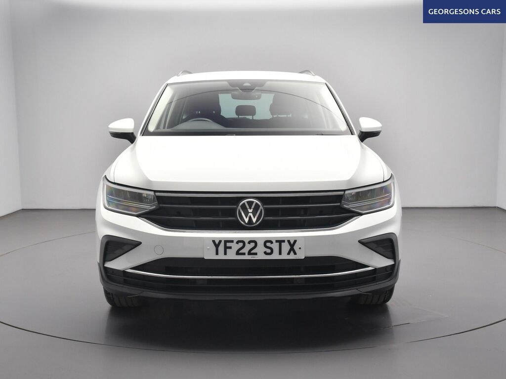 Volkswagen Tiguan Tsi Life Suv YF22STX White #4