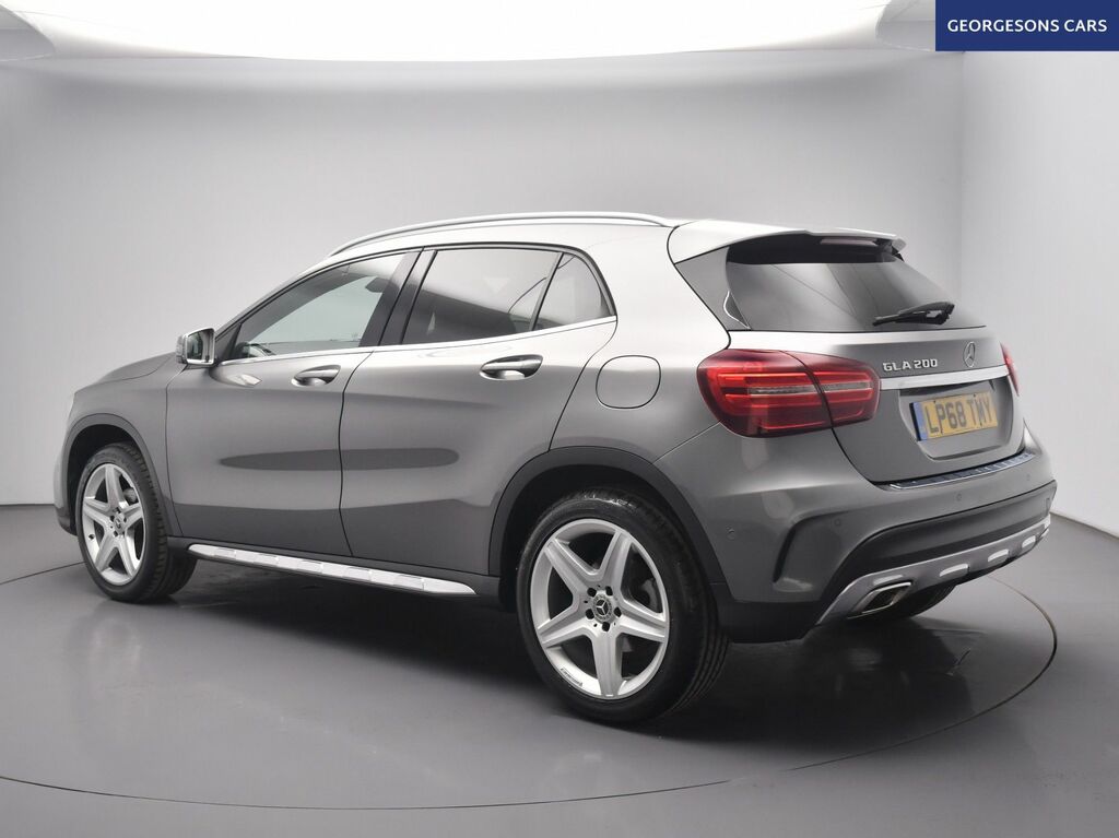 Mercedes-Benz GLA Class Gla200 Amg Line Premium Grey