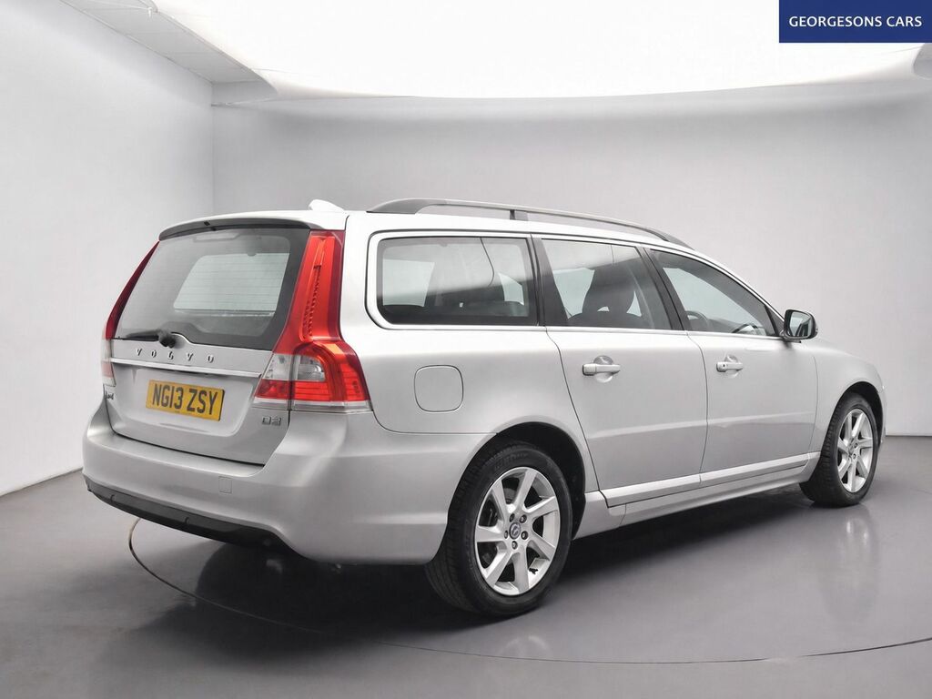 Volvo V70 D3 Se Estate Silver #5