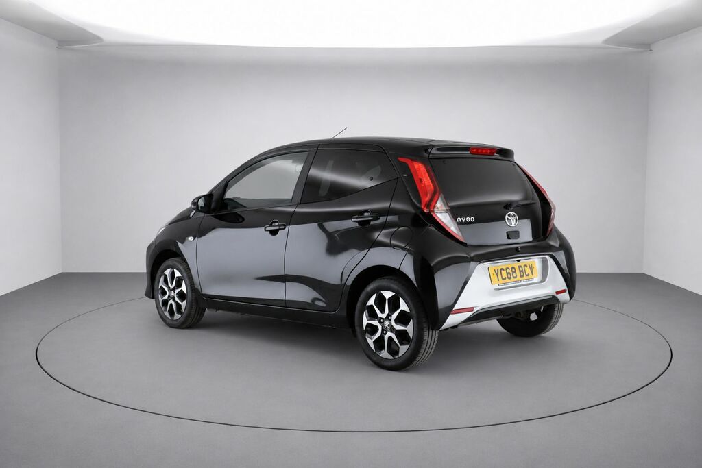 Toyota Aygo Vvt-i X-plore Hatchback Black