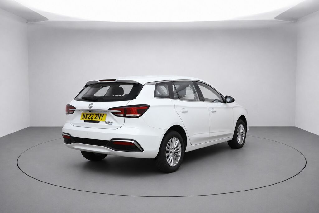 MG MG5 Excite Long Range Estate White #3