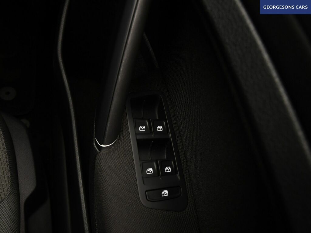 Volkswagen e-Golf 99Kw E-golf 35Kwh Black #33