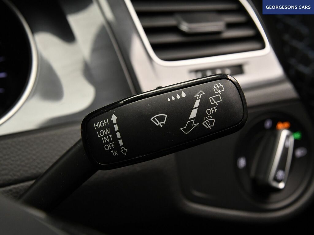 Volkswagen e-Golf 99Kw E-golf 35Kwh Black #32
