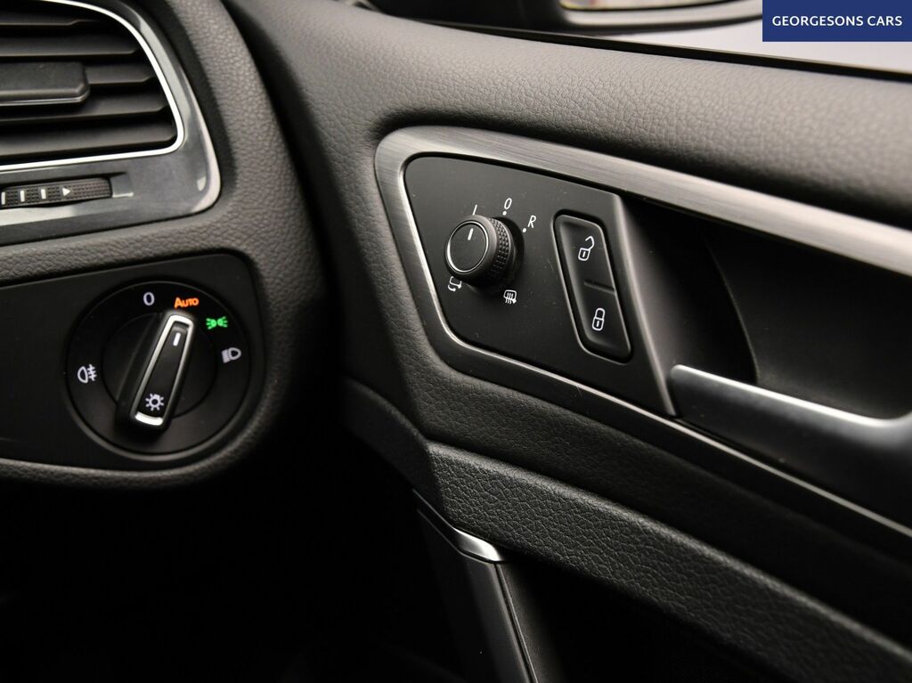 Volkswagen e-Golf 99Kw E-golf 35Kwh Black #34