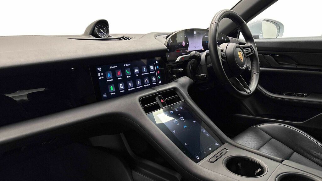 Porsche Taycan Plus 93.4Kwh 4S Saloon Grey #3
