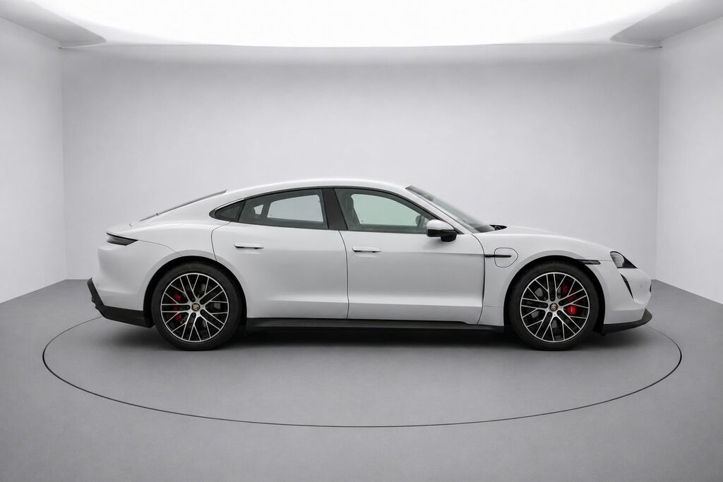 Porsche Taycan Plus 93.4Kwh 4S Saloon Grey #2