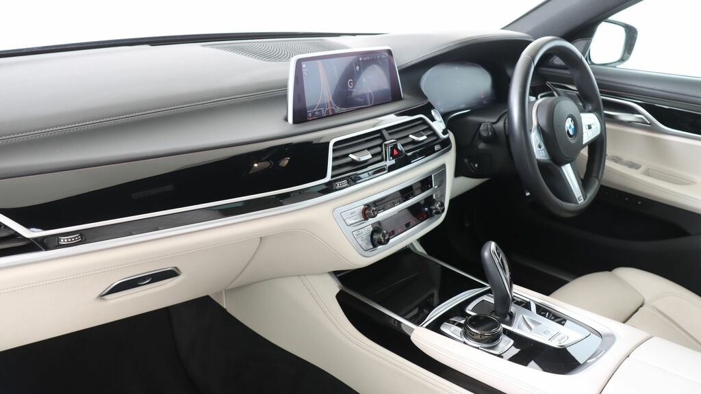 BMW 7 Series 740D M Sport Saloon Black #2