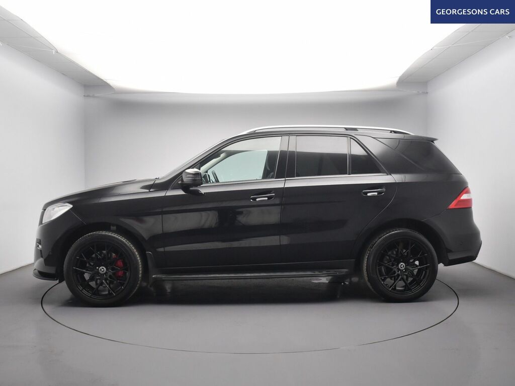 Mercedes-Benz M Class Ml250 Bluetec Amg Sport Black #2