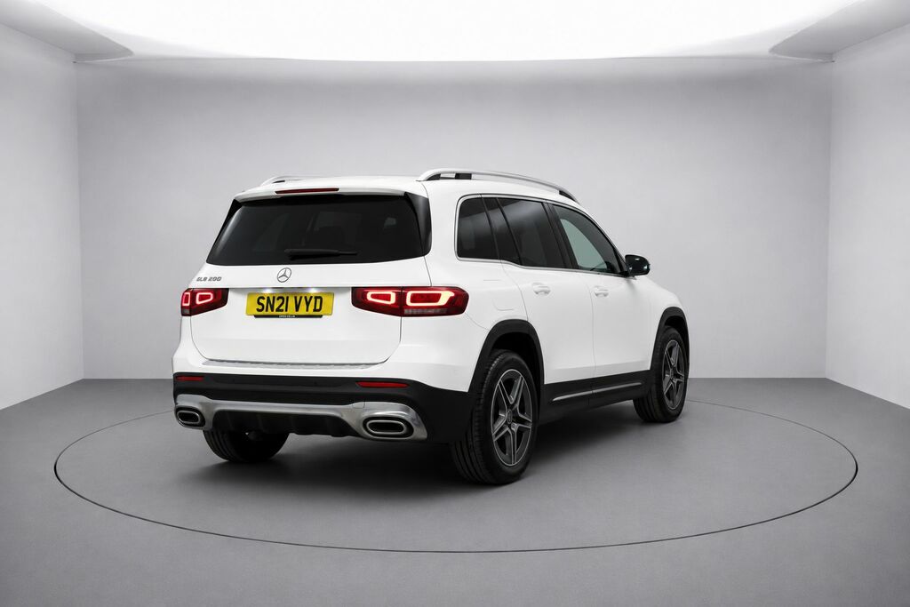 Mercedes-Benz GLB Class Glb200 Amg Line Premium White #3