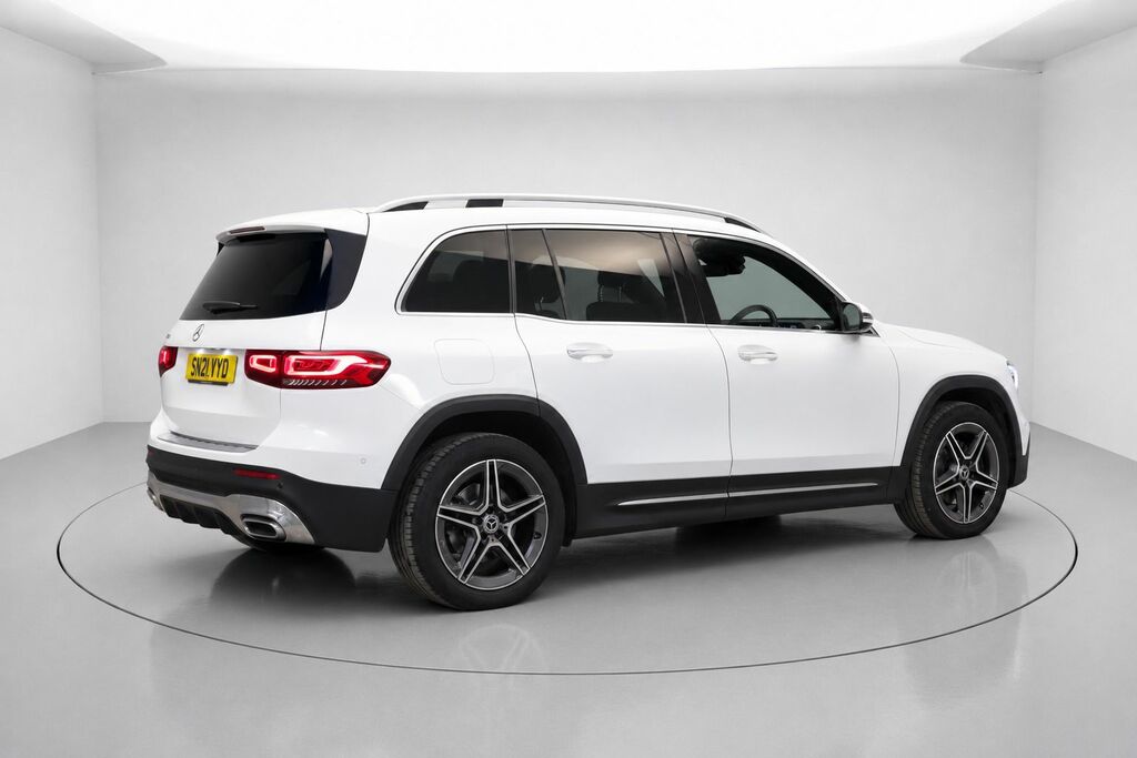 Mercedes-Benz GLB Class Glb200 Amg Line Premium White #2