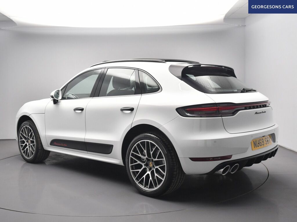 Porsche Macan V6 Turbo Suv White