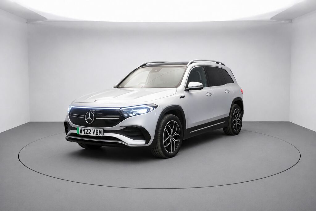 Mercedes-Benz EQB 300 66.5Kwh Amg Line Silver