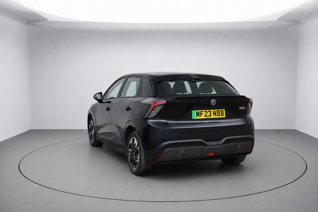 MG MG4 Se Long Range Hatchback Black #3
