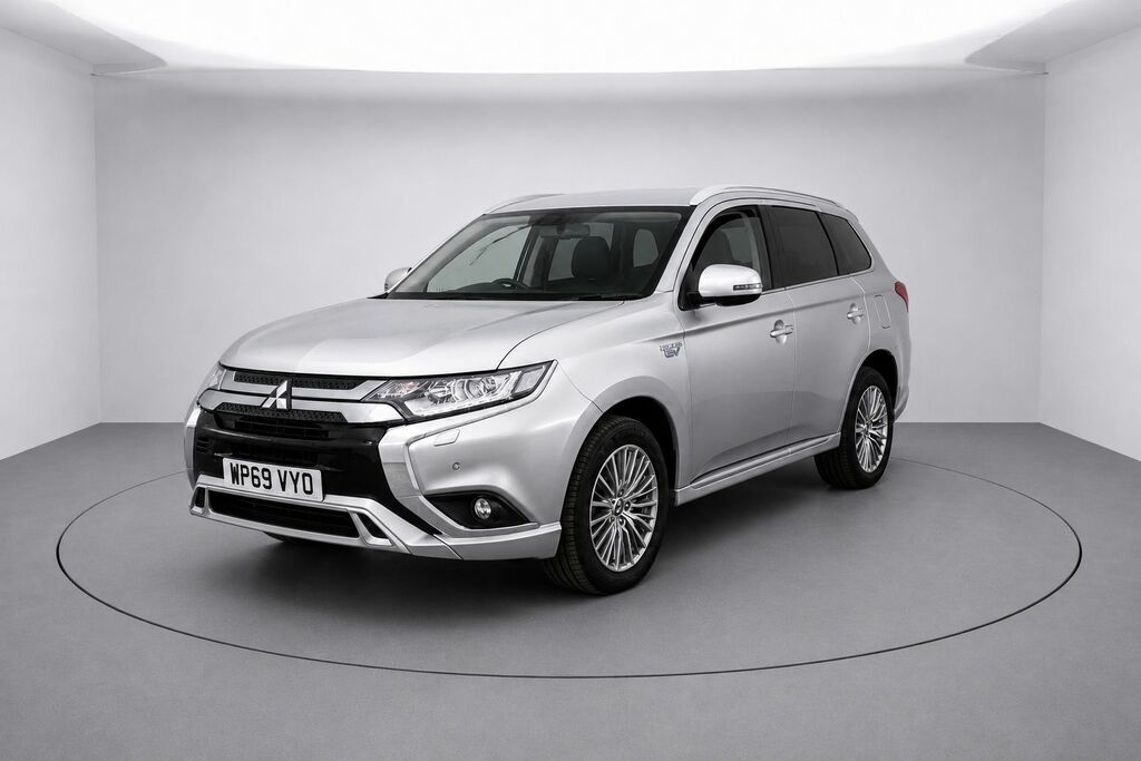 Mitsubishi Outlander Twinmotor 13.8Kwh Juro Suv Silver