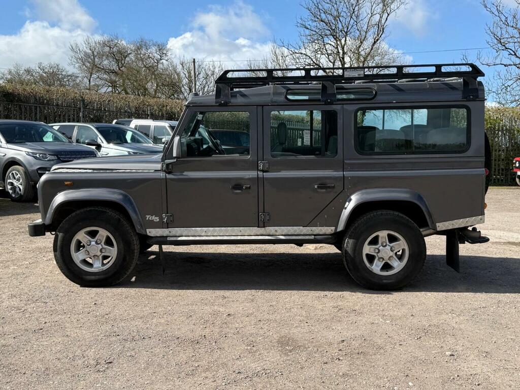 Land Rover Defender 110 2.5 Td5 Mwb White #8