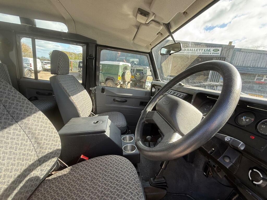 Land Rover Defender 110 2.5 Td5 Mwb White #15
