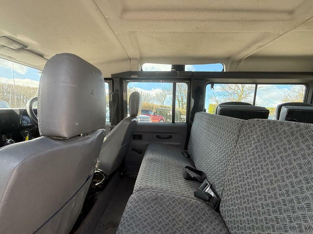 Land Rover Defender 110 2.5 Td5 Mwb White #18