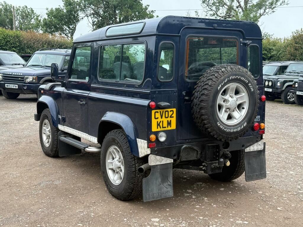 Land Rover Defender 90 90 Td5 County Hard Black #23