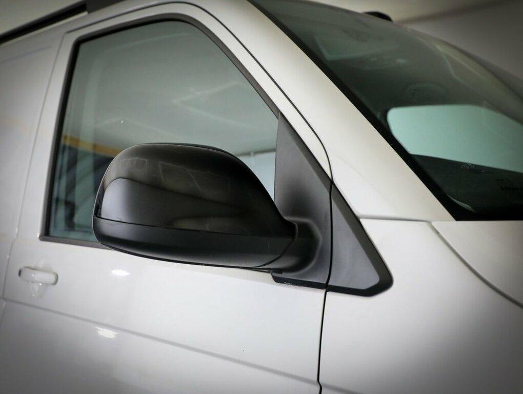 Volkswagen Transporter 2L Startline FG21VWR White #5