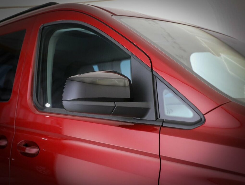 Volkswagen Caddy Maxi Life 2L Life Red #6