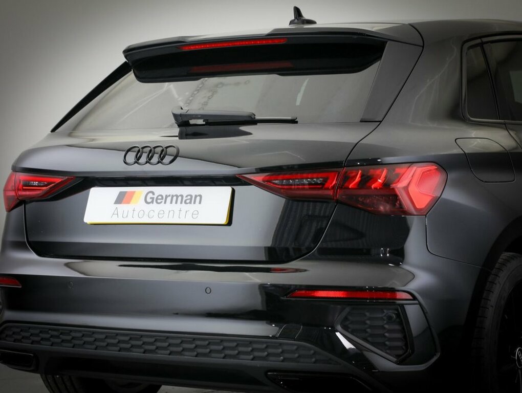Audi A3 1L S Line Black #5